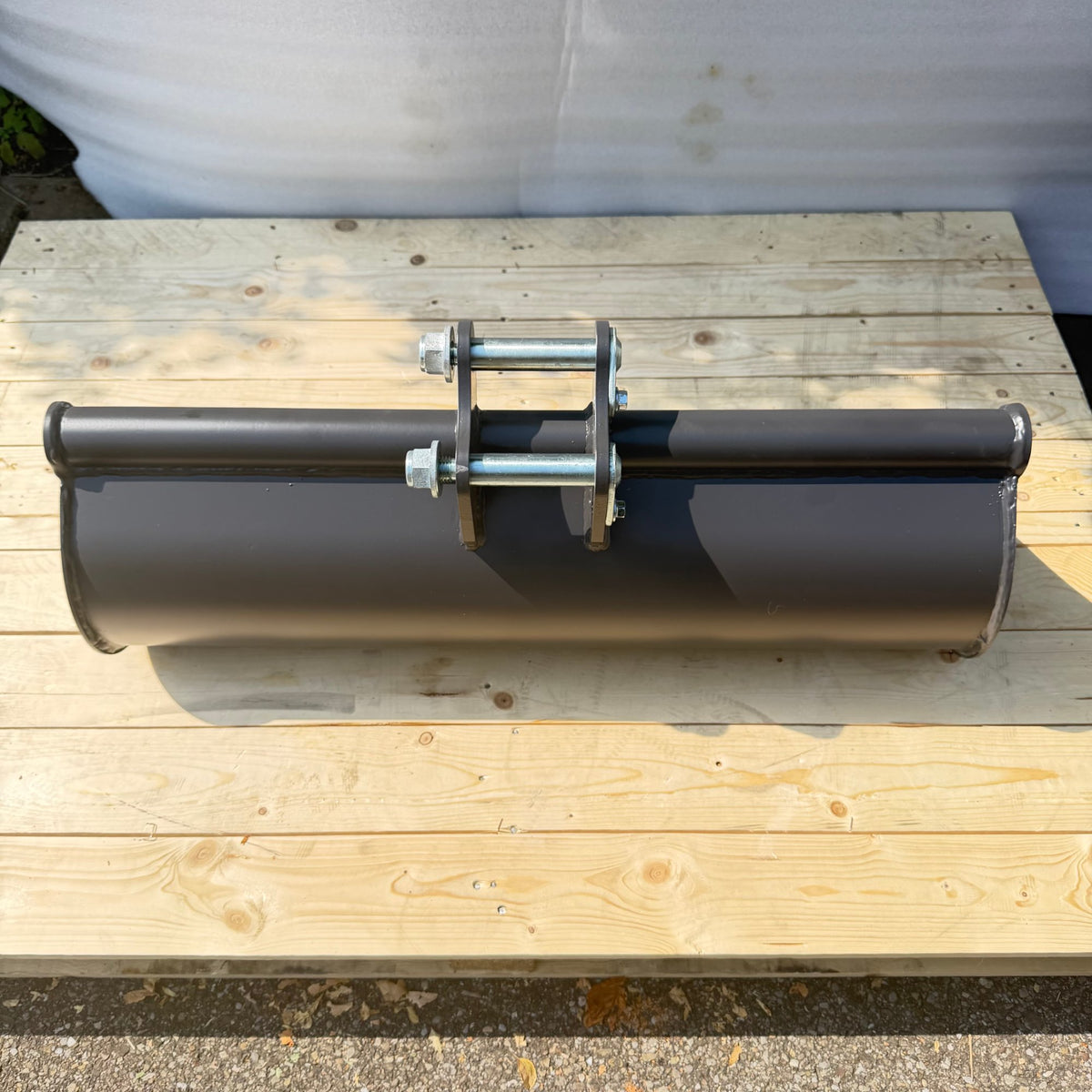 80 cm Erdlöffel für Minibagger Bagger Löffel (inkl. 2 Stück Montagebolzen)