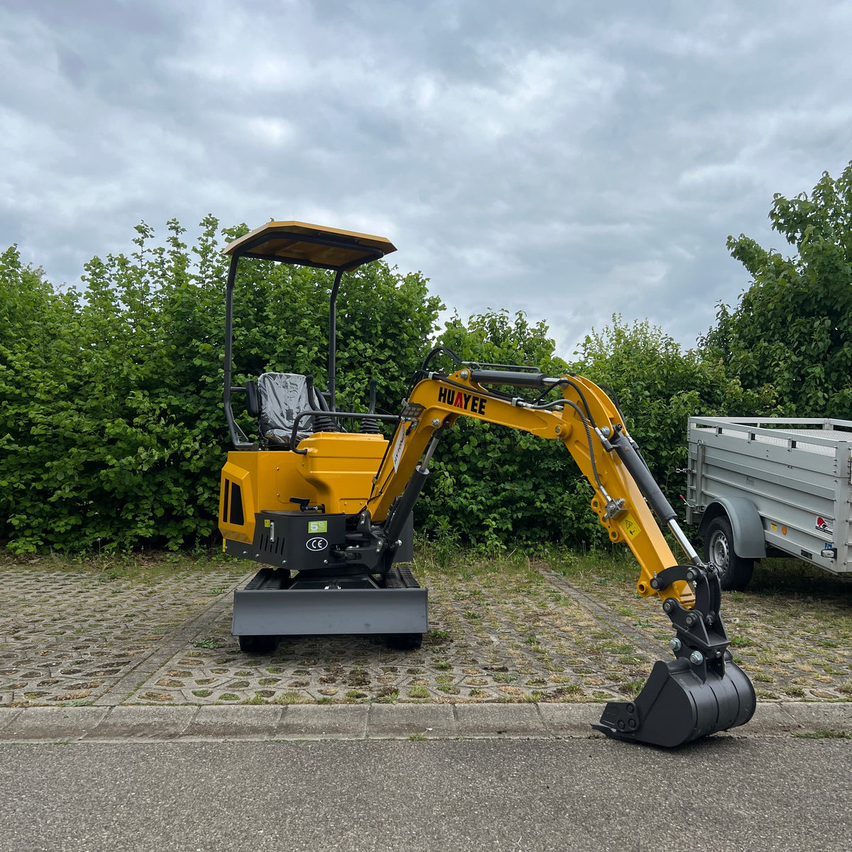 Minibagger HY10 Bagger 900kg Diesel inkl. Schnellwechsler & Zahnlöffel 7,6KW