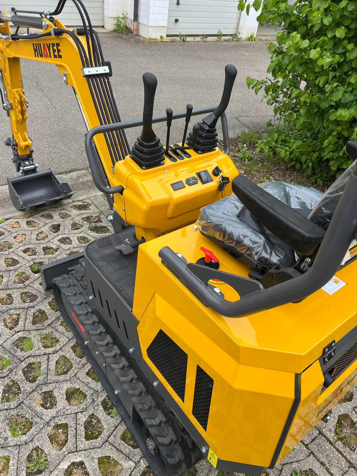 Minibagger HY10 Bagger 900kg Diesel inkl. Schnellwechsler & Zahnlöffel 7,6KW