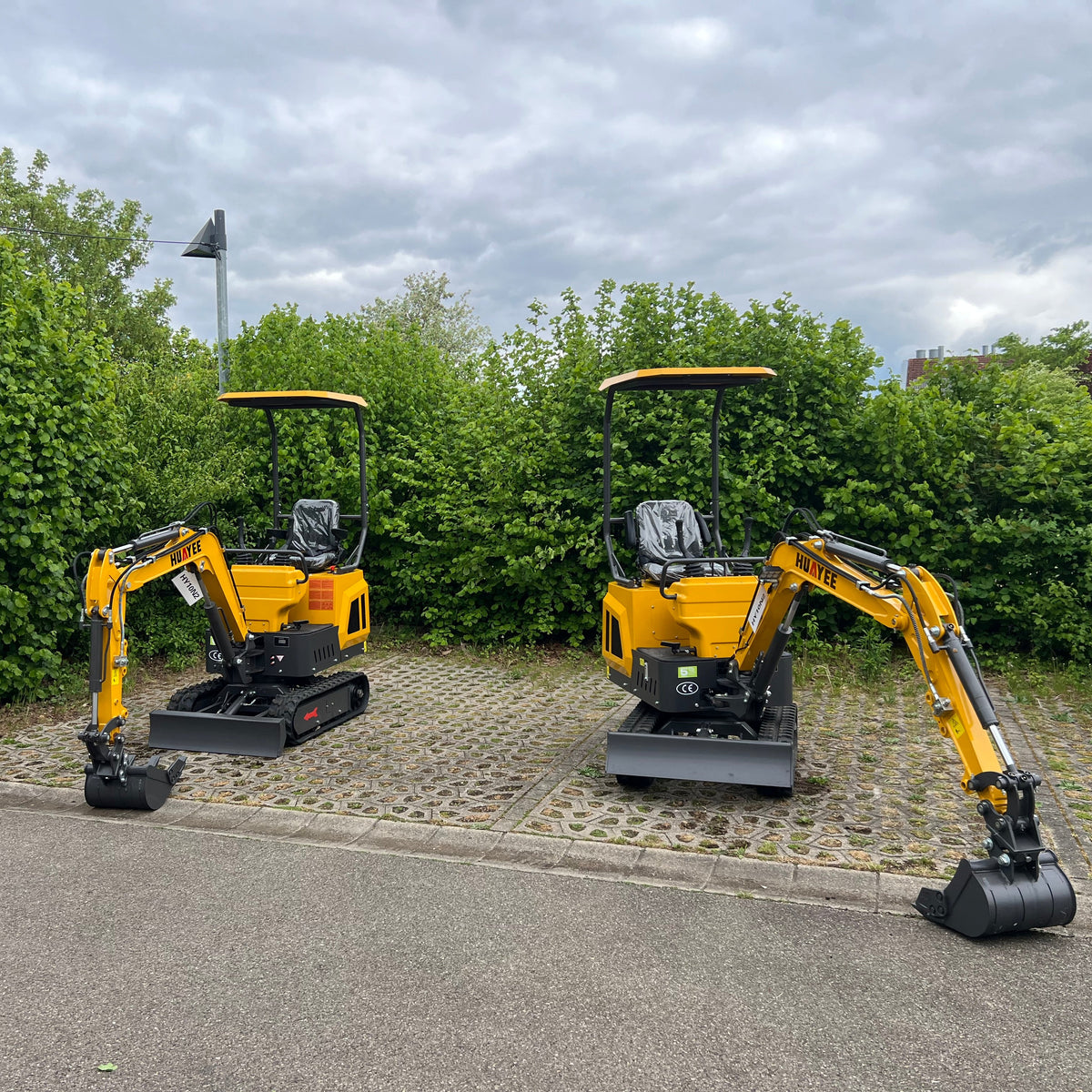 Minibagger HY10 Bagger 900kg Diesel inkl. Schnellwechsler & Zahnlöffel 7,6KW