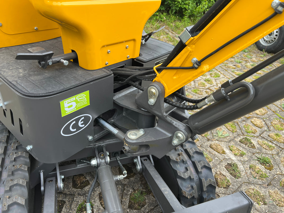 Minibagger BK09 Bagger 900kg Diesel inkl. Schnellwechsler & Zahnlöffel 7,6KW