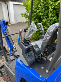 Minibagger HY12 Bagger 1000 kg Diesel 1t inkl. Schnellwechsler & Zahnlöffel