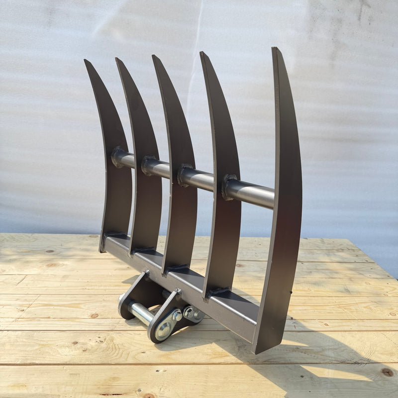 Rechen 90 cm für Minibagger breiter Rechen inkl. 2 Montagebolzen