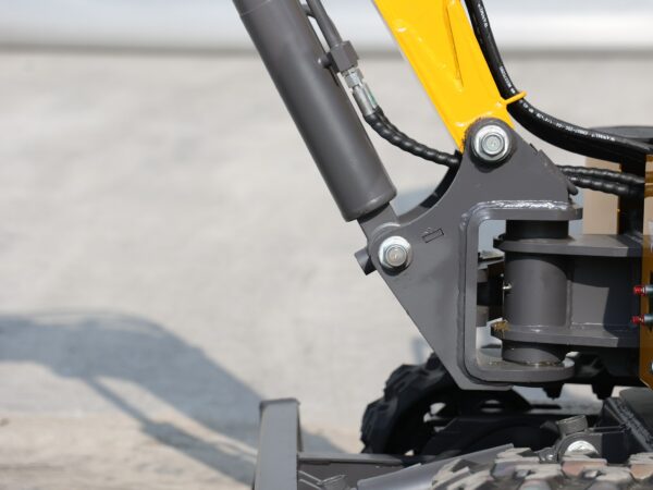 brixi-mini-bagger-raupenbagger-zuhause